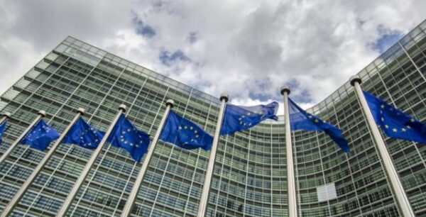 Ανάπτυξη 2,5% για τα έτη 2018 και 2019 δίνει η Κομισιόν