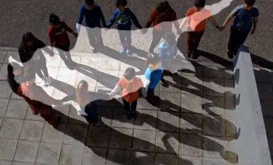 Μητέρα επιτέθηκε σε καθηγήτρια γιατί η κόρη της έμεινε από απουσίες