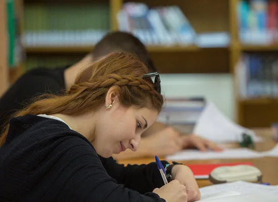 Μετεγγράφες φοιτητών 2018: Όλα όσα πρέπει να ξέρετε για τις μετεγγραφές αδελφών σε ΑΕΙ και ΑΕΑ