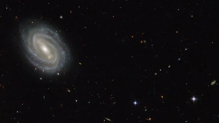 Ανακαλύφθηκαν «παράξενα» αντικείμενα γύρω από την κεντρική μαύρη τρύπα του γαλαξία μας