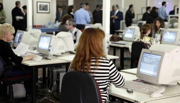 «Ανοίγουν» 2.055 θέσεις εργασίας σε ΔΕΚΟ