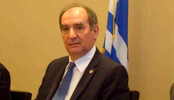 Aθανάσιος Καραμπίνης: Δεν διώκομαι – Συμφέροντα καθηγητών πίσω από την απόφαση Γαβρόγλου