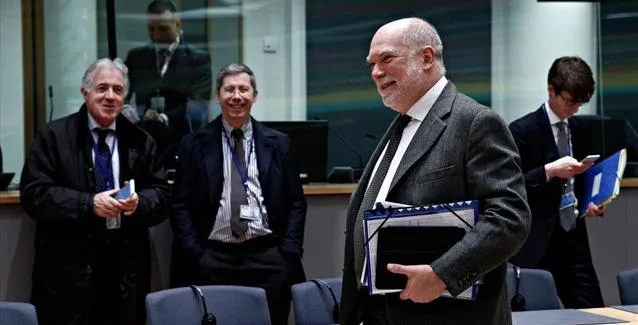 Βίζερ για α’ εξάμηνο 2015: Η τεράστια πτώση στο ΑΕΠ ήταν η μεγαλύτερη ζημιά