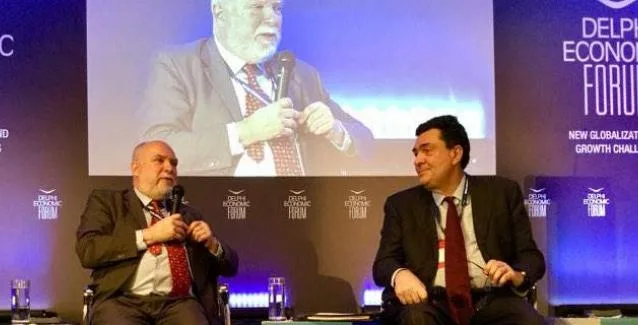 Βίζερ: Το πείραμα του Βαρουφάκη κόστισε στην Ελλάδα 200 δις ευρώ