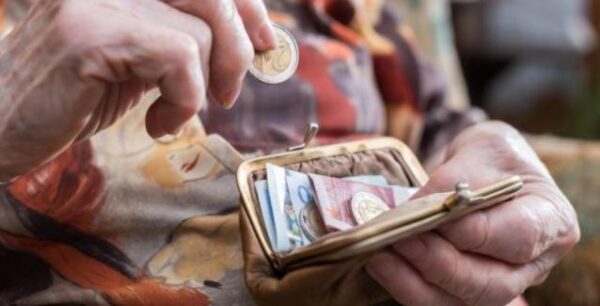 Η έκθεση της Ευρωπαϊκής Επιτροπής για τις συντάξεις στην Ελλάδα