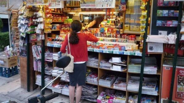 Εκατοντάδες περίπτερα απομάκρυνε ο Δήμος Αθηναίων – Αναμένεται το οριστικό ξήλωμά τους