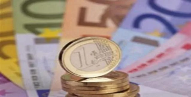 Η τουρκική λίρα καταρρέει- Για πρώτη φορά ένα ευρώ ανταλλάσεται με πάνω από πέντε λίρες