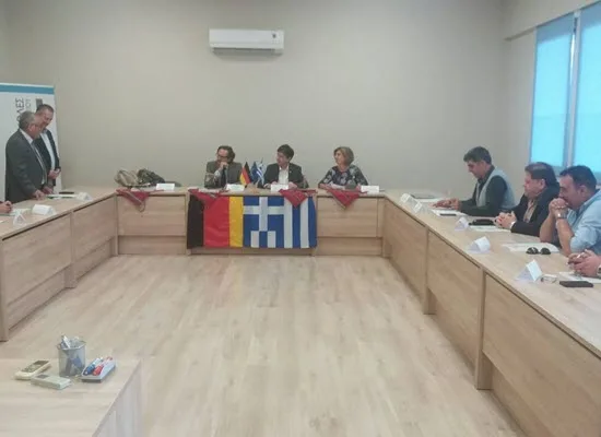 Ο Υφυπουργός Παιδείας Δημήτρης Μπαξεβανάκης σε ημερίδα του Επιμελητηρίου Ηρακλείου για τη μαθητεία