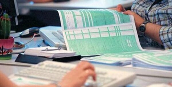 Διπλή φοροπαγίδα για τους νέους