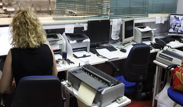 Η συμφωνία με τους θεσμούς για αξιολόγηση υπαλλήλων και απολύσεις