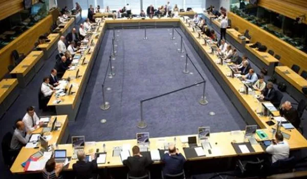 Süddeutsche Zeitung: Έπαινος για την Ελλάδα στο Eurogroup