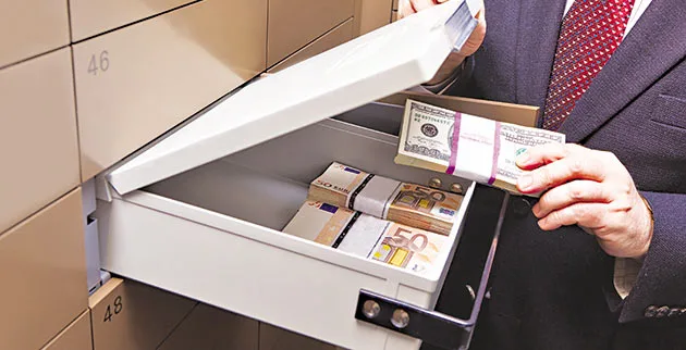 Καταιγίδα κατασχέσεων και ελέγχων από την ΑΑΔΕ – Ανοίγει μέχρι και θυρίδες