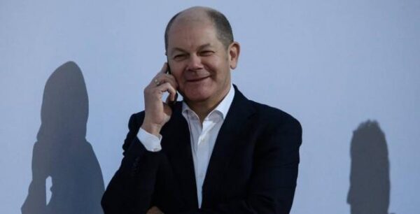 Βερολίνο: Δεν υπάρχουν προδεσμεύσεις για το ελληνικό χρέος