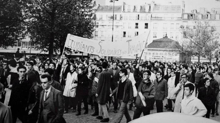 Στα οδοφράγματα: Πενήντα Χρόνια από το εξεγερμένο 1968