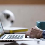 Voucher 200 ευρώ για τάμπλετ, λάπτοπ: Πώς και πότε θα πληρωθούν οι επιταγές
