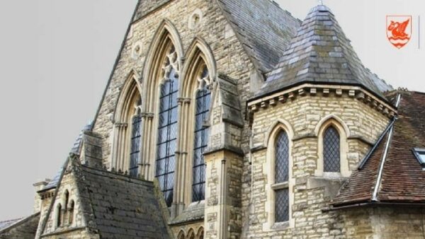 Το πανεπιστήμιο του Μπάκιγχαμ θα υποχρεώνει τους φοιτητές με συμβάσεις ότι δεν θα παίρνουν ναρκωτικά