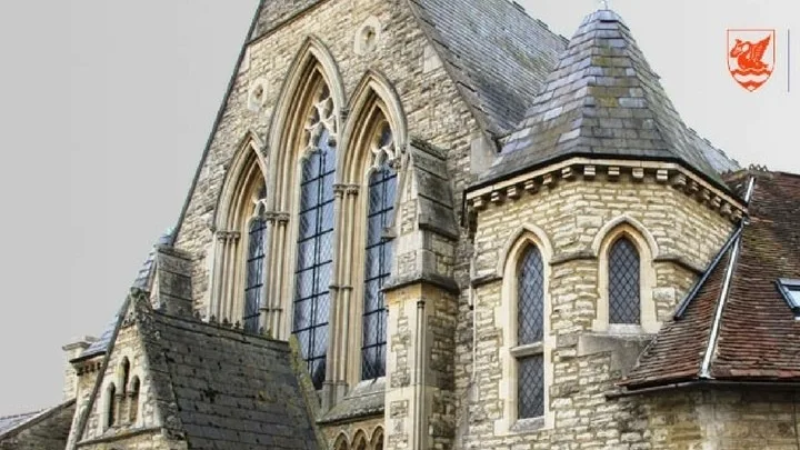 Το πανεπιστήμιο του Μπάκιγχαμ θα υποχρεώνει τους φοιτητές με συμβάσεις ότι δεν θα παίρνουν ναρκωτικά