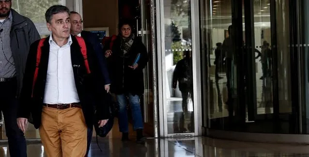 Επιστρέφει η τρόικα στην Αθήνα – Τα ανοικτά τα θέματα πριν το Eurogroup