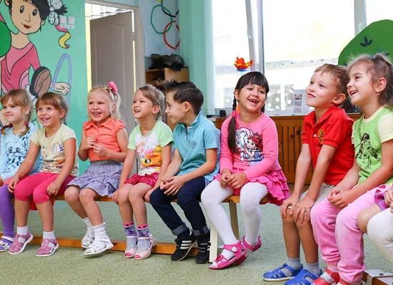 Κατάργηση των voucher για τους 184 δήμους που έχουν ενταχθεί στη δίχρονη υποχρεωτική προσχολική εκπαίδευση