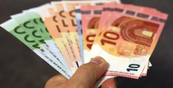 ΟΠΕΚΑ: Άνοιξε η πλατφόρμα για το επίδομα παιδιού – Όλες οι πληροφορίες εδώ