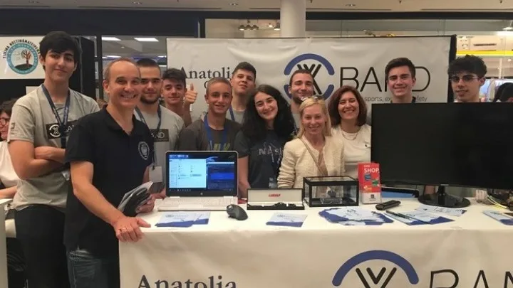 Μαθητές δημιούργησαν wearable για λιγότερα ατυχήματα στα χιονοδρομικά κέντρα