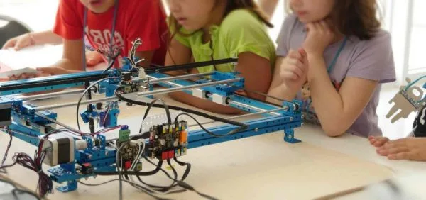 Μαθητές γίνονται «εφευρέτες» του 21ου αιώνα