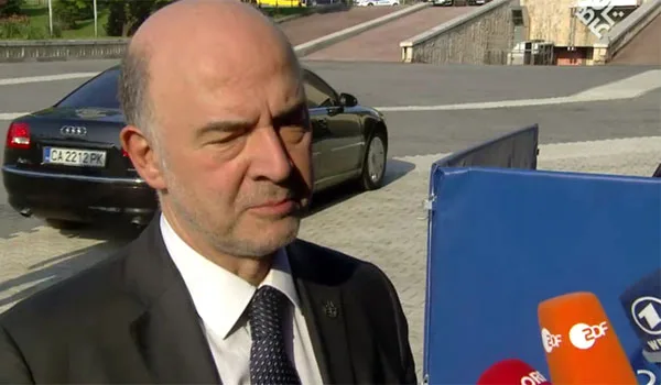 Μοσκοβισί: Οι προϋποθέσεις για να μην έχει η Ελλάδα προληπτική γραμμή