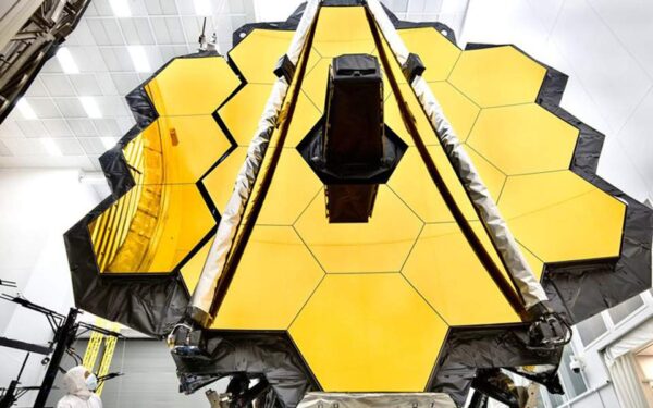 Το διαστημικό «γεφύρι της Άρτας»: Νέα καθυστέρηση για το τηλεσκόπιο James Webb της NASA