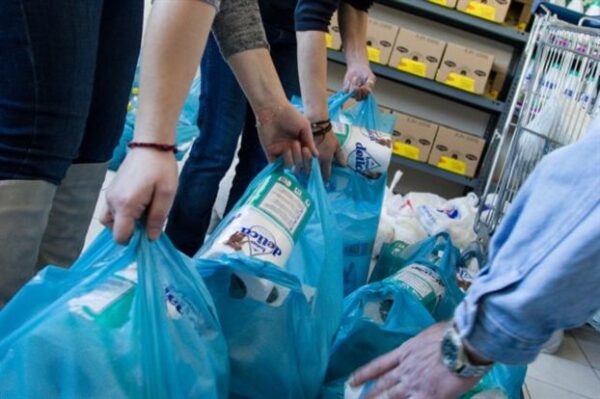 Δήμαρχος Ραφήνας: Δεν μπορούμε να διαχειριστούμε όλες τις προσφορές -Θέλουμε εθελοντές τεχνίτες