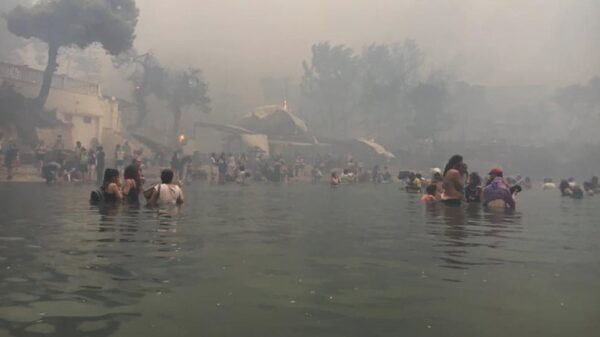 Κωνσταντοπούλου: Δευτέρα η μήνυση για την “ανθρωποκτονία κατά συρροή των συνανθρώπων μας που κάηκαν και πνίγηκαν σε Μάτι-Ραφήνα-Ν. Βουτζά”