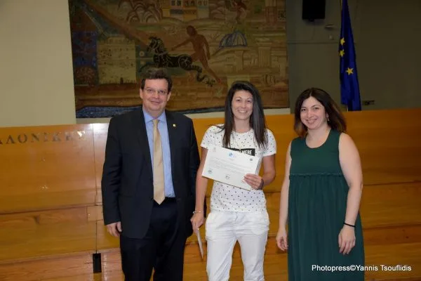 Γοητευμένη από τη μελωδία της ελληνικής γλώσσας η νικήτρια της Ολυμπιάδας Νεοελληνικής Γλώσσας