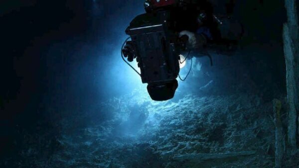 100 ώρες στα έγκατα της γης (Βίντεο)