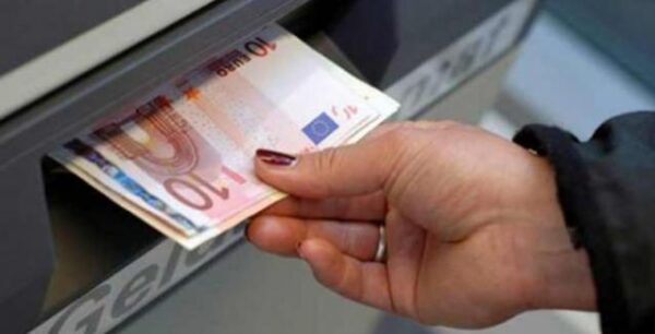 Νέα χαλάρωση των capital controls: Τι πρέπει να ξέρετε πριν τις διακοπές