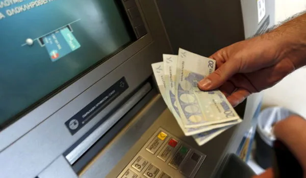 Τσακαλώτος: Πολύ σύντομα νέα χαλάρωση στα capital controls