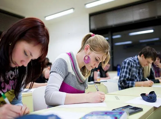 Πρόγραμμα Σπουδών Βιολογίας στη Β΄ τάξη Ημερησίου και Εσπερινού ΓΕΛ