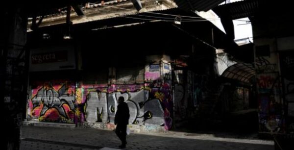 Διευθυντής των Financial Times: Η Ελλάδα δεν θα αποπληρώσει ποτέ το βουνό χρέους