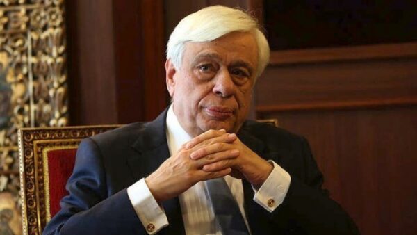 Παυλόπουλος: Οι Αρχές Είσπραξης δεν πρέπει να ξεχνάνε τον άνθρωπο