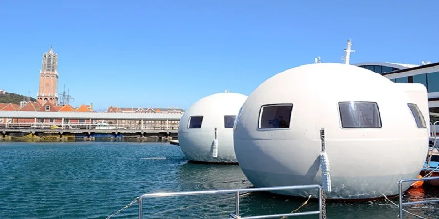 Ένα ξενοδοχείο – κάψουλα στο νερό! Δείτε πού είναι