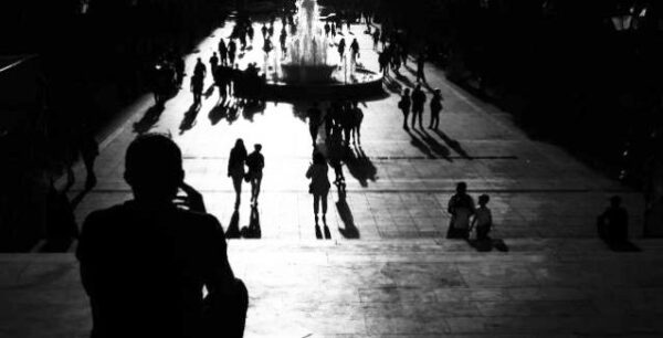 The Economist: Η οκταετής Oδύσσεια της Ελλάδας αποδεικνύει τις αδυναμίες της ΕΕ