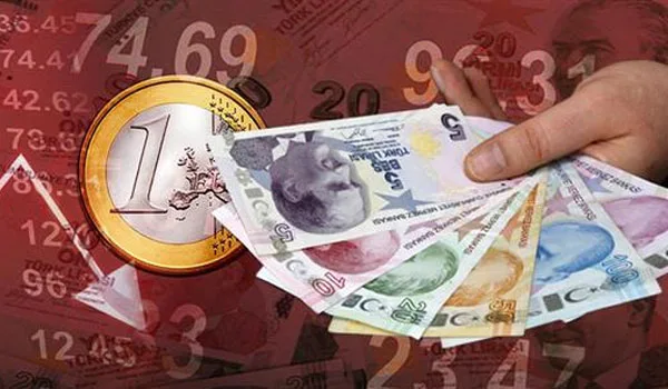 Η “κατρακύλα” της τουρκικής λίρας “βύθισε” και το ευρώ