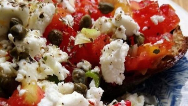 Ο ντάκος το ιδανικό σνακ του καλοκαιριού