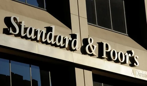 Standard & Poor’s: Η Ελλάδα θα αντέξει χωρίς δανεισμό μέχρι το 2022