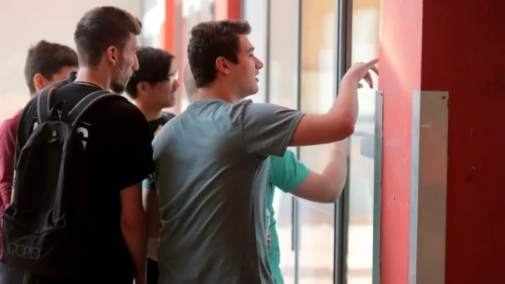 Βάσεις 2019: Ποιές σχολές θα καταποντιστούν