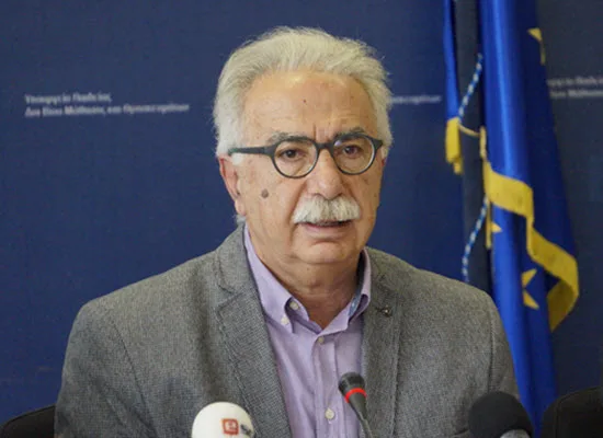 LIVE: Δείτε τη Συνέντευξη Τύπου του Υπουργού Παιδείας για τη νέα Γ’ Λυκείου και το νέο σύστημα εισαγωγής στα ΑΕΙ