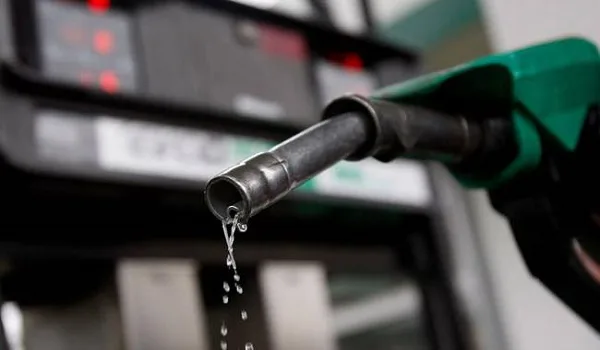 Σαντορινιός: Τον Οκτώβριο η επιδότηση της αμόλυβδης και του diesel στα νησιά