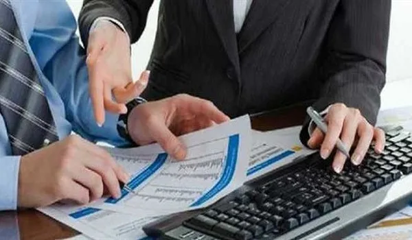 Ερχονται οι παλαιστές εφοριακοί από την ΑΑΔΕ