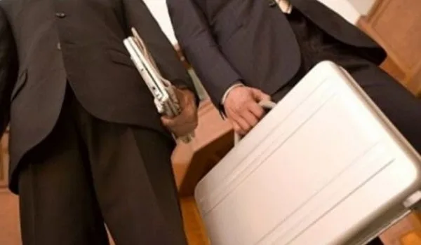 Έρχεται ο εφοριακός της γειτονιάς – Πώς θα λειτουργεί