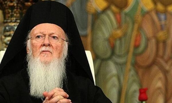Σχισματικό θεωρεί η Ρωσική Εκκλησία τον Πατριάρχη Βαρθολομαίο