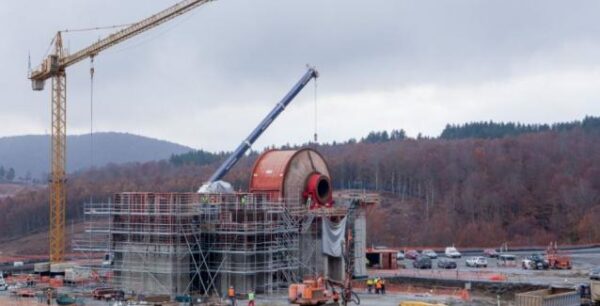 Αποζημίωση 750 εκατ. ευρώ για τις καθυστερήσεις στις άδειες των Σκουριών ζητά η Eldorado Gold
