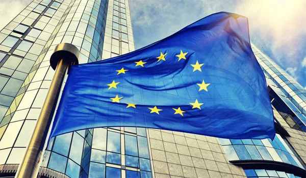 Η Κομισιόν δεν έχει στοιχεία για κακοδιαχείριση κονδυλίων προς την Ελλάδα για το προσφυγικό